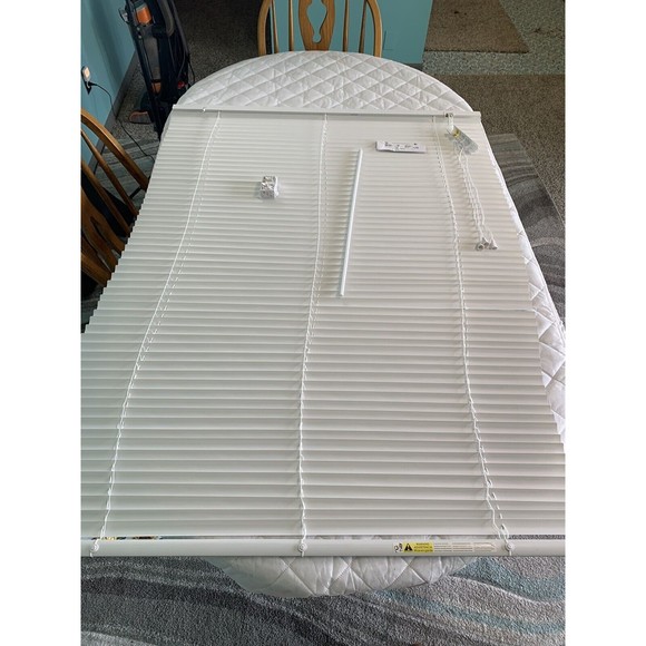 UNITED SHADE 39’’ W X 53’’ H 1" WHITE RV SHADE METAL HEAVY DUTY NEW ADJUSTABlE😀 - Picture 2 of 12